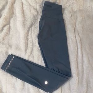 Lululemon womens leggings, size 6, worn once!